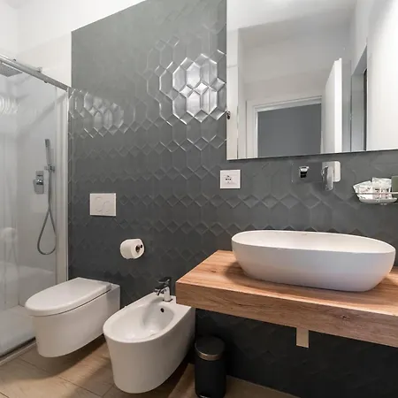 The Garden Bed & Breakfast Canistro