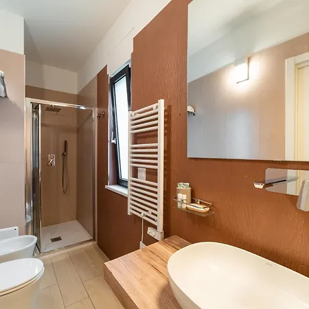 The Garden 3* Canistro