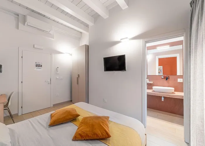 The Garden 3* Canistro